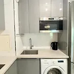 Appartement Moderne - Parc De La Villette -1Min Du Metro
