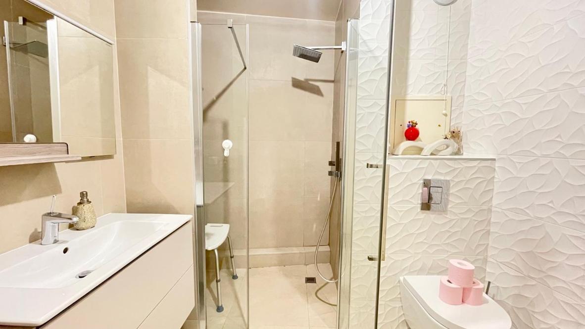 Moderne - Parc De La -1min Du Metro Apartment Paris